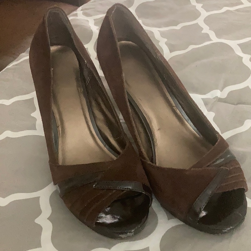 Brown pumps